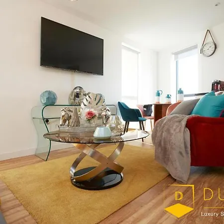 Best Value !!! - The Chad, Dubell Serviced Leeds, Up To 4 Guests , Free Parking, Wifi & Netflix