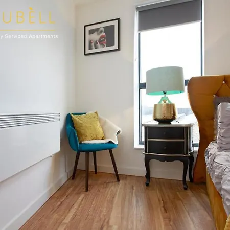 Apartment Best Value !!! - The Chad, Dubell Serviced Leeds, Up To 4 Guests , Free Parking, Wifi & Netflix