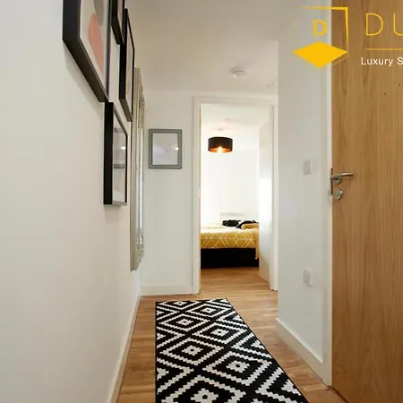 Apartment Best Value !!! - The Chad, Dubell Serviced Leeds, Up To 4 Guests , Free Parking, Wifi & Netflix