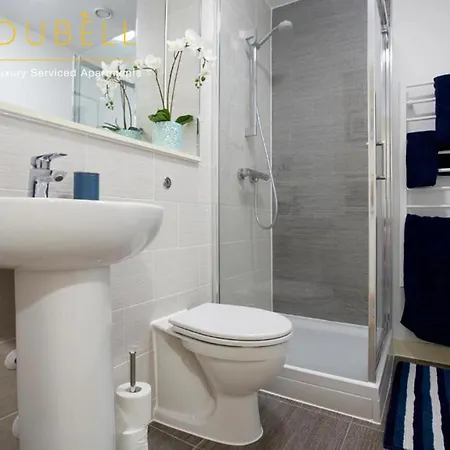 Best Value !!! - The Chad, Dubell Serviced Leeds, Up To 4 Guests , Free Parking, Wifi & Netflix Apartment Leeds (West Yorkshire)